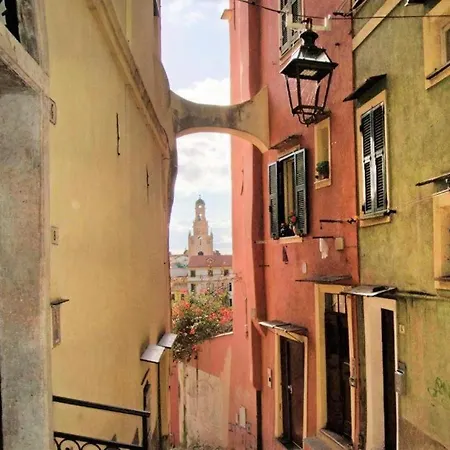 Casa Pepi Center * San Remo