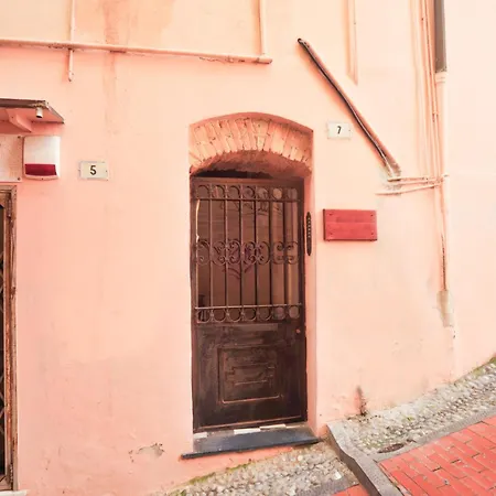 Casa Pepi Center Appartement San Remo